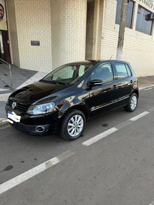 VOLKSWAGEN FOX 1.6 MI 8V FLEX 4P MANUAL VOLKSWAGEN FOX 1.6 MI 8V FLEX 4P MANUAL
